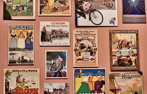 Plakaty w centrum Katowic